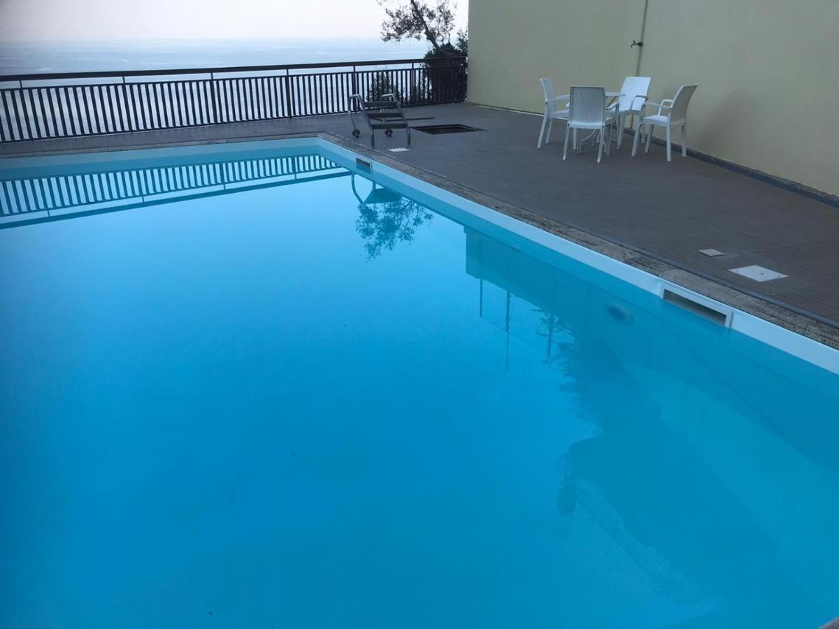 Taormina Panoramic Seaview Apartment Buitenkant foto