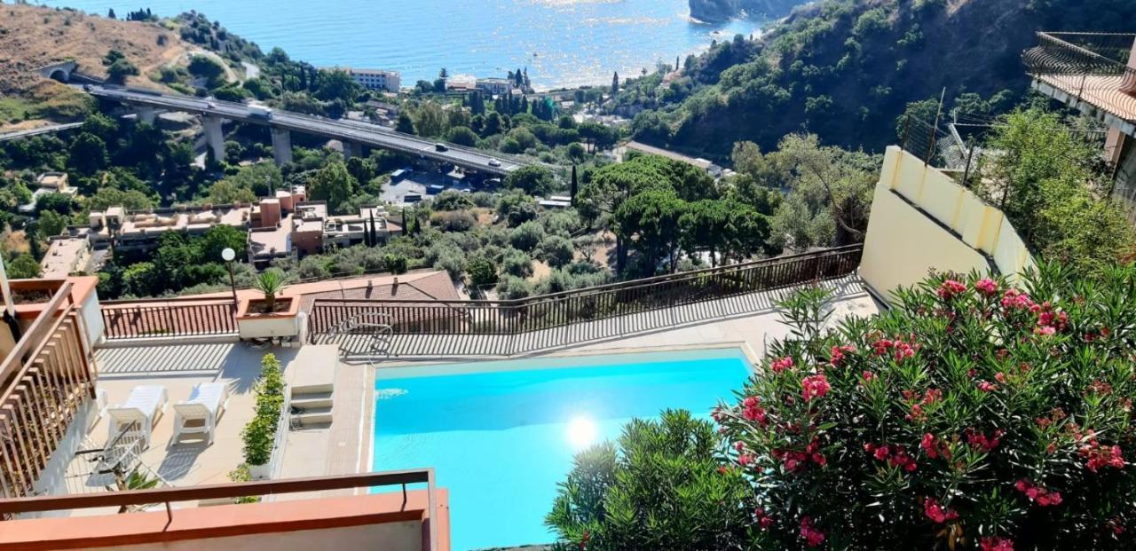 Taormina Panoramic Seaview Apartment Buitenkant foto